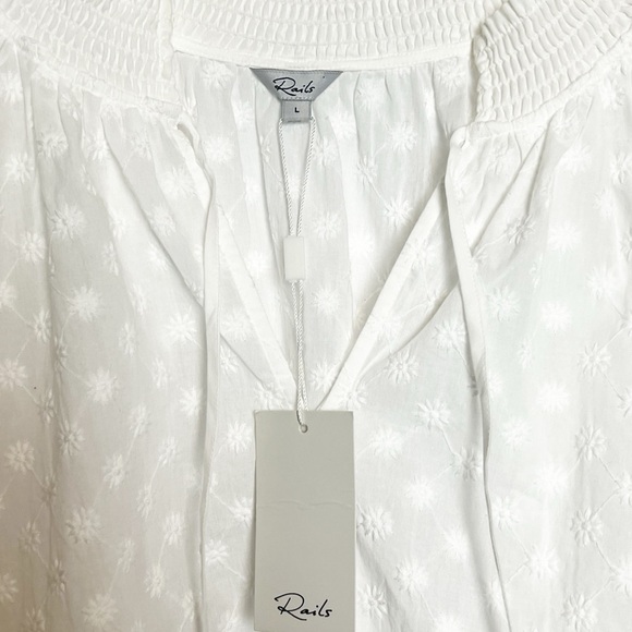 NWT Rails Paris Embroidered Top Daisies White Size Large - Picture 5 of 8